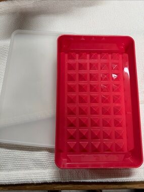 Tupperware hot dog, deli meat, bacon keeper